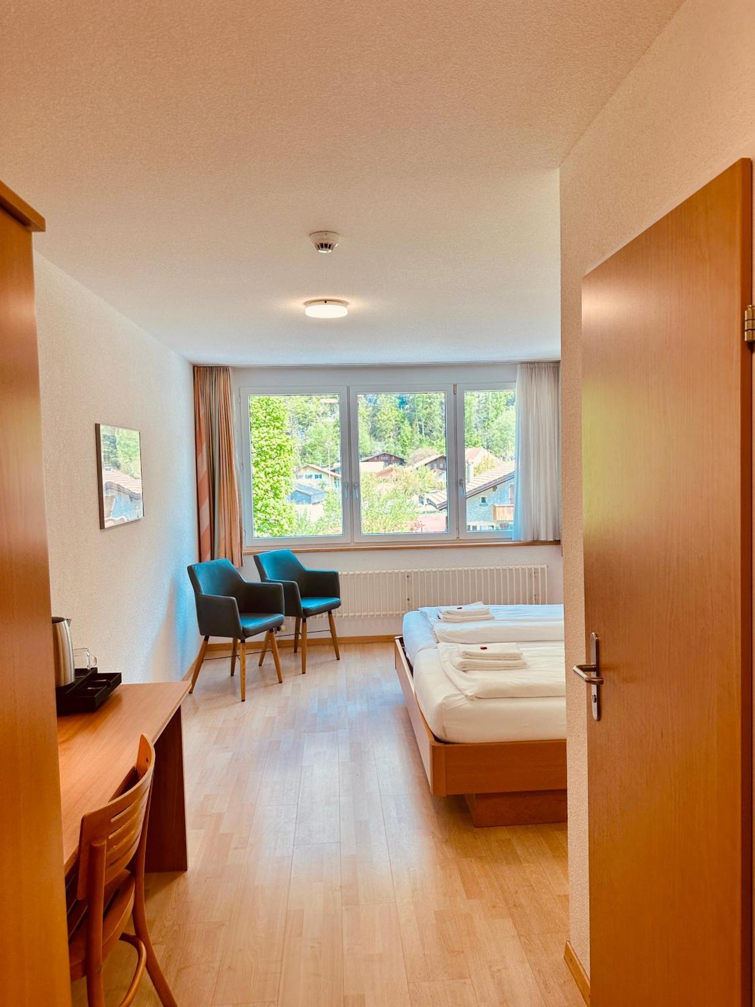 Hotel Rebstock ميرنغن المظهر الخارجي الصورة
